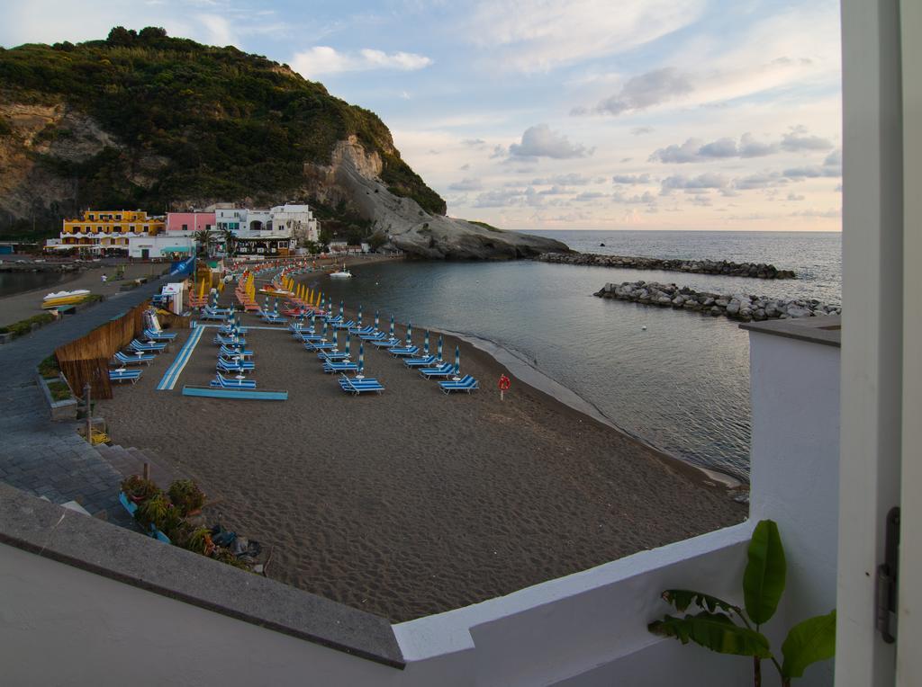 Appartamenti Le Pleiadi - Sant'Angelo D'Ischia Oda fotoğraf