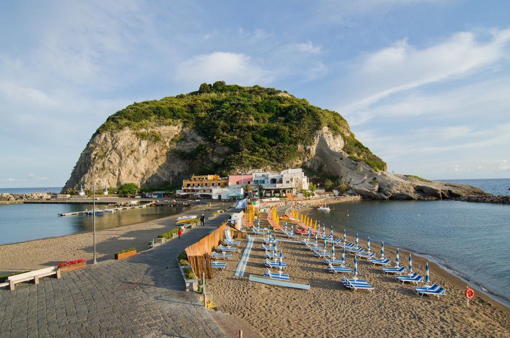 Appartamenti Le Pleiadi - Sant'Angelo D'Ischia Oda fotoğraf