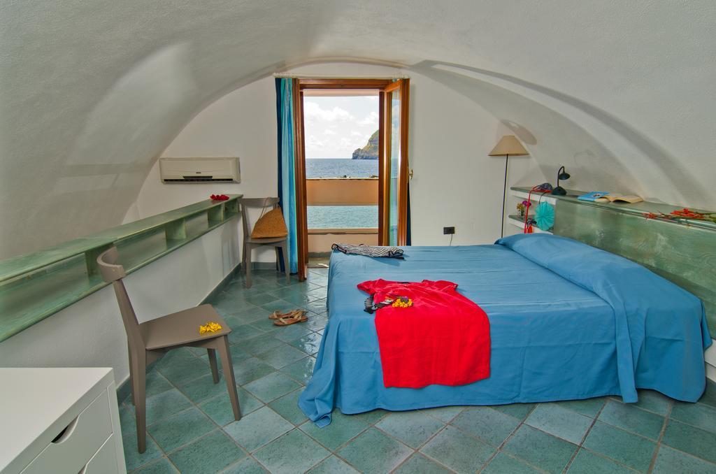 Appartamenti Le Pleiadi - Sant'Angelo D'Ischia Oda fotoğraf